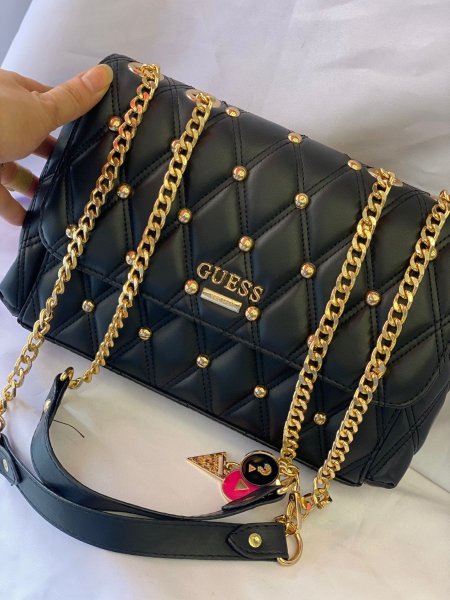حقيبة GUESS ✨حجم القاعدة 25 سم