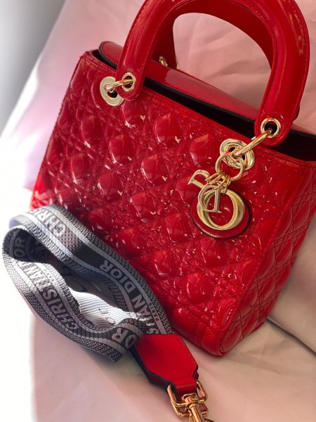 حقيبة CHRISTIAN DIOR LADY✨حجم القاعدة 25