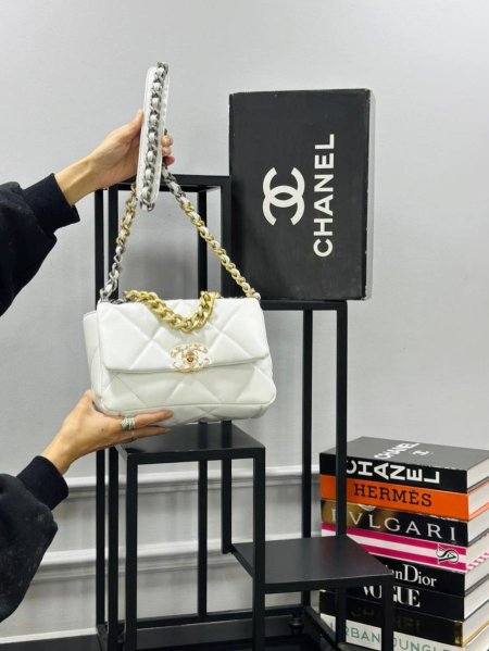 حقيبة CHANEL✨ حجم القاعدة 25 سم
