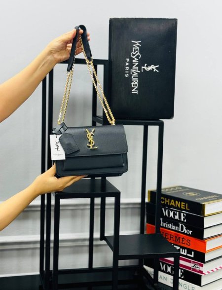 حقيبة SAINT LAURENT✨ حجم القاعدة 22 سم