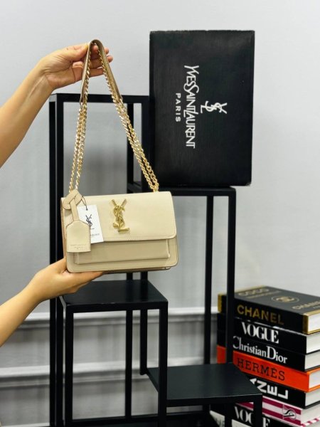 حقيبة SAINT LAURENT✨ حجم القاعدة 22 سم
