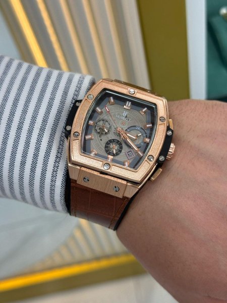 ساعة Hublot رجالي✨