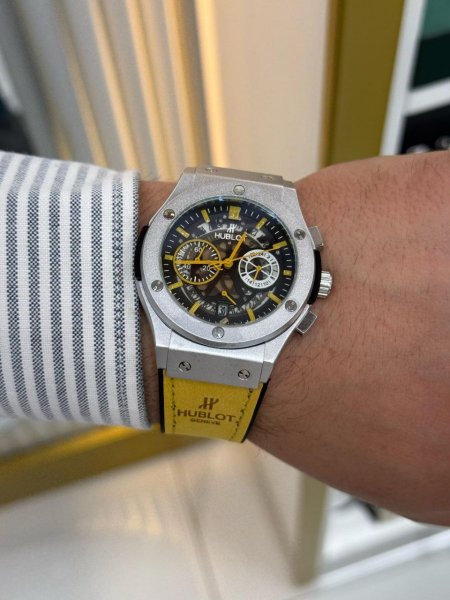 ساعة Hublot رجالي✨