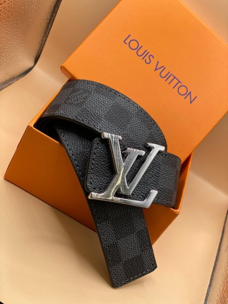 حزام Lv✨جلد اصلي مختوم مع علبة