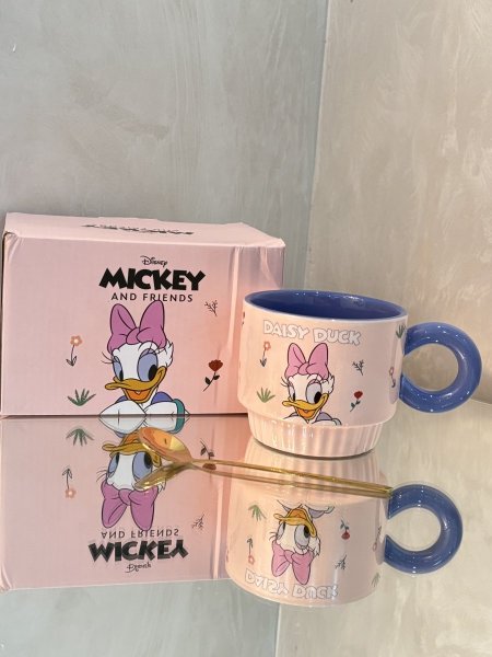 مج Daisy Duck