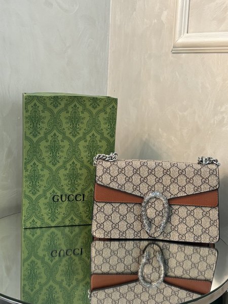 حقيبة Gucci حجم القاعدة 25سم