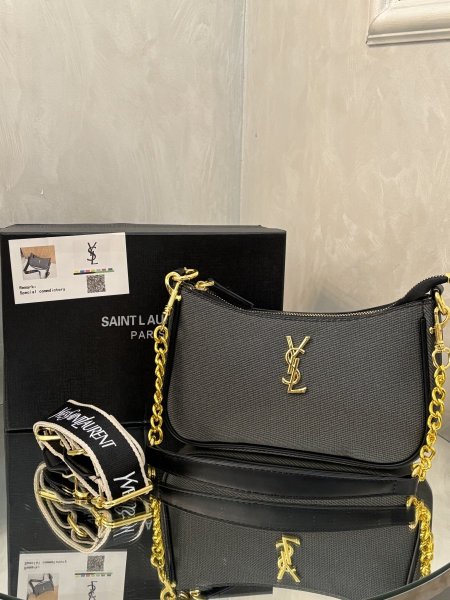 حقيبة كروس Saint Laurent لون اسود