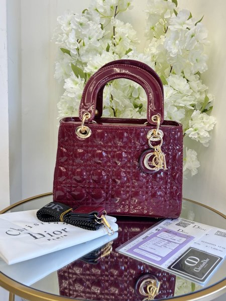 حقيبة Lady Dior  حجم القاعدة 25 سم