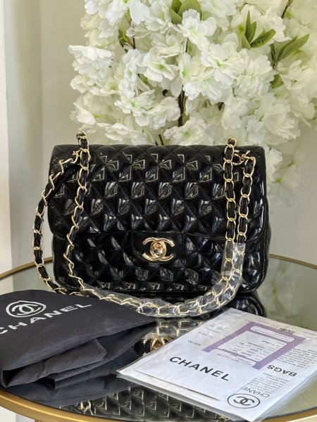 حقيبة Chanel حجم القاعدة 25 سم