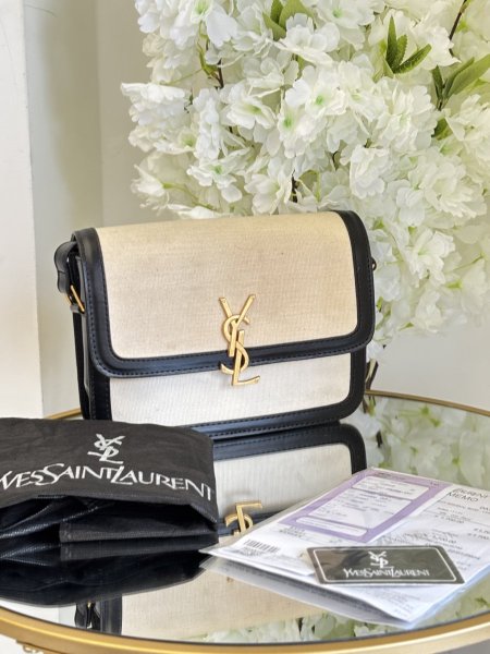 حقيبة ysl حجم القاعدة 23 سم