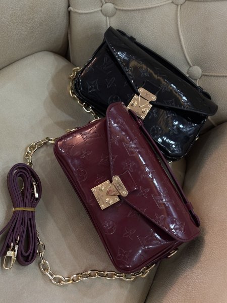 حقيبة lv حجم القاعدة 19✨